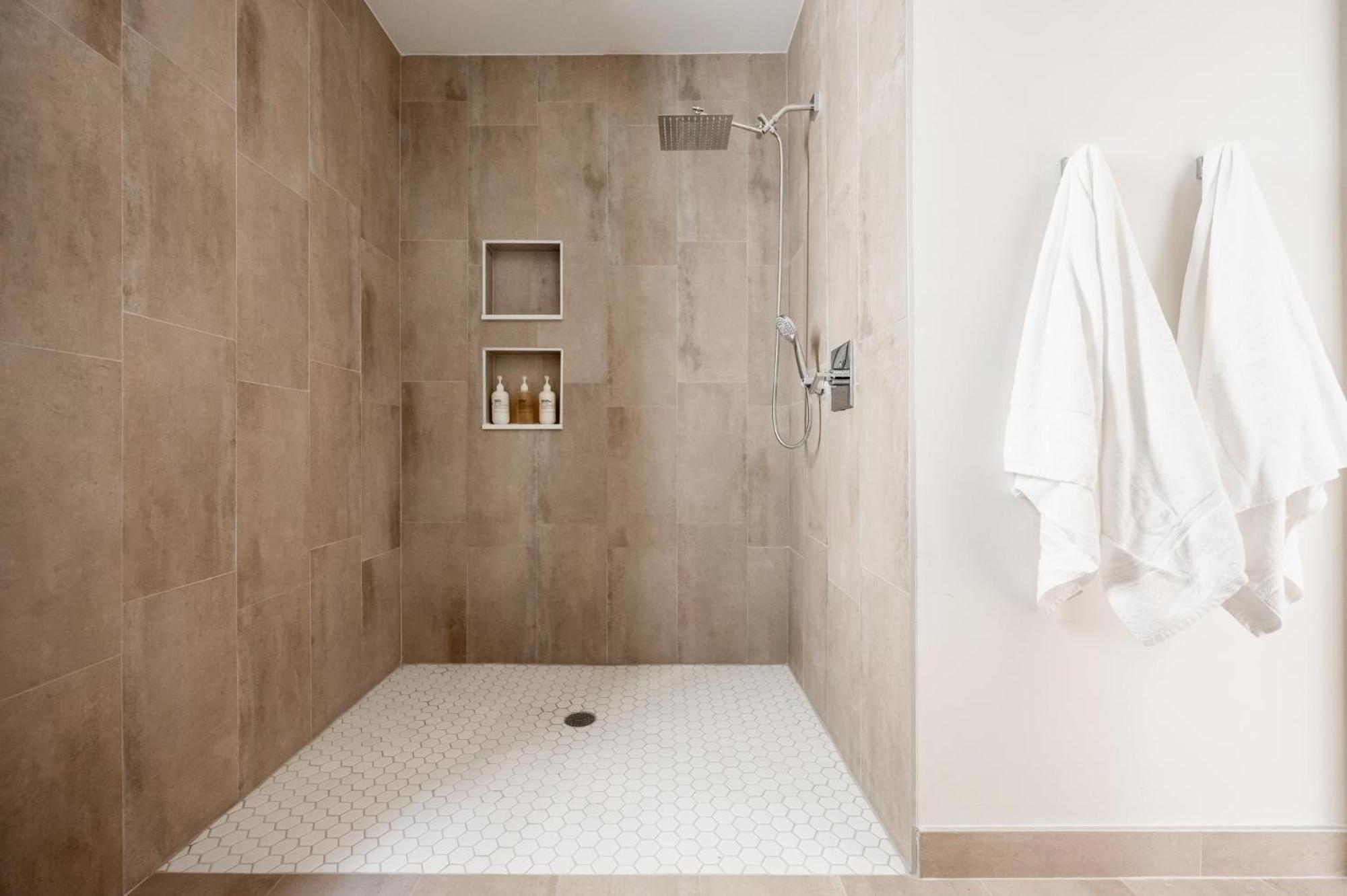 Brand New Condo - Walk To Empower Stadium - Tesoro DEN 外观 照片
